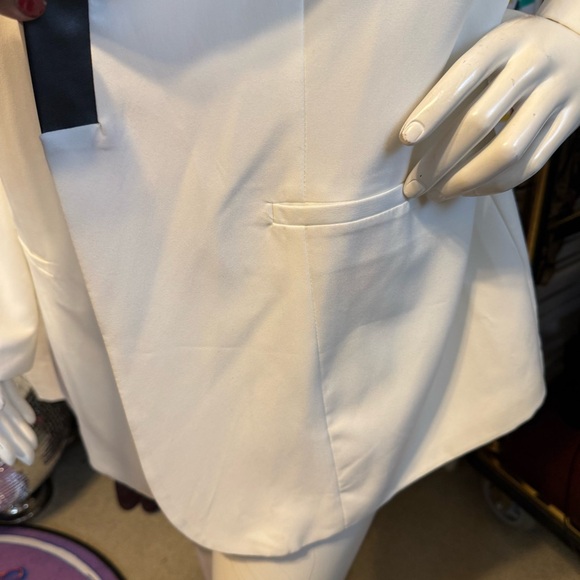 Torrid Ivory Jacket with Black Faux Leather Trim Accents (4) - Picture 10 of 14